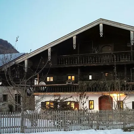 Altes Zuhaus Casa de Férias *